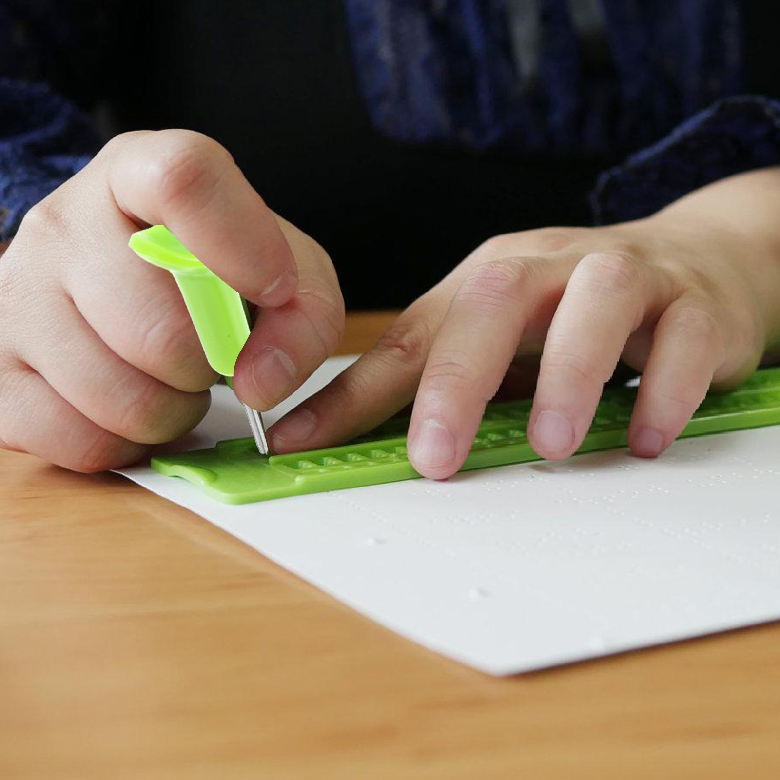 携帯用プラスチック製ステンレス製点字ペン。初心者向けの点字書 - Writing Tools のレビューと価格